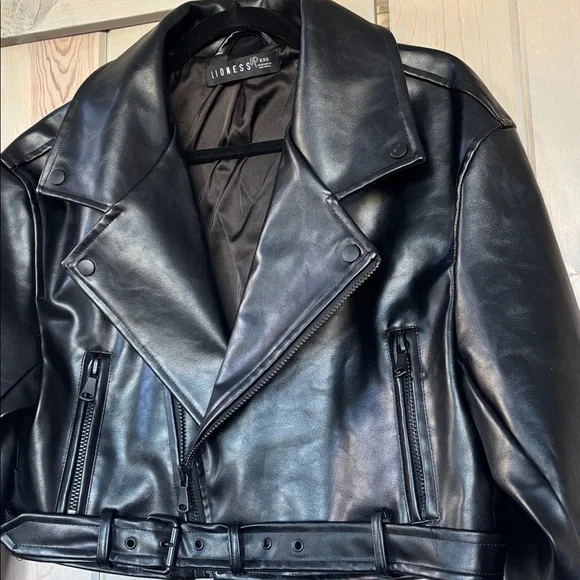 LIONESS faux crop jacket - Picture 2 of 6